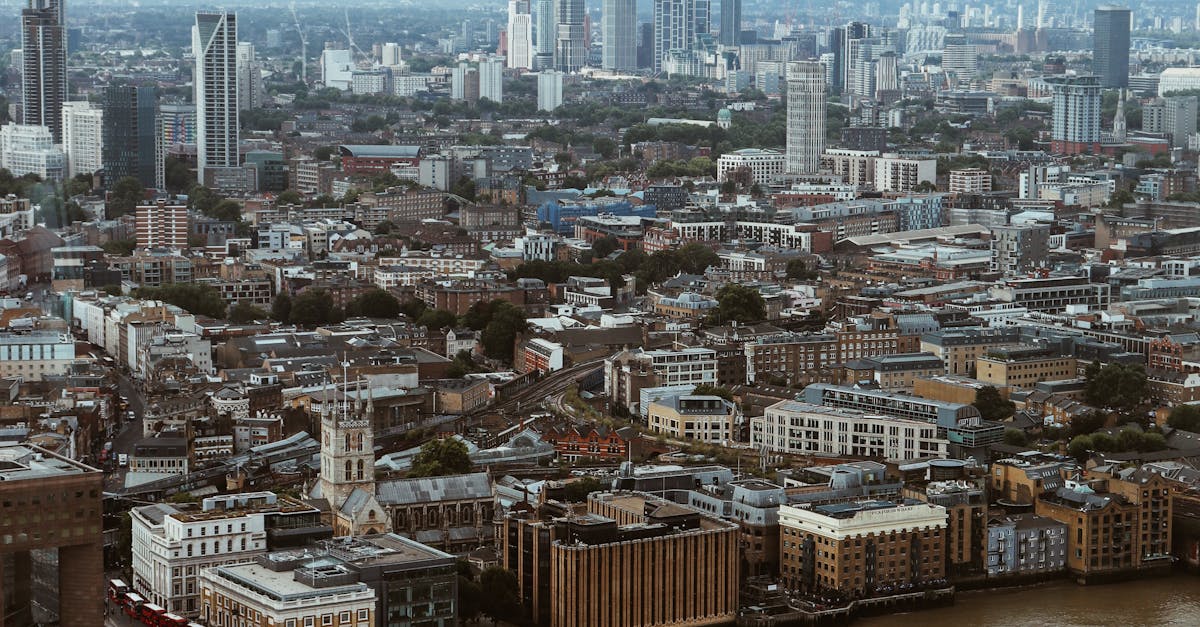 What are the 7 P's of banking?